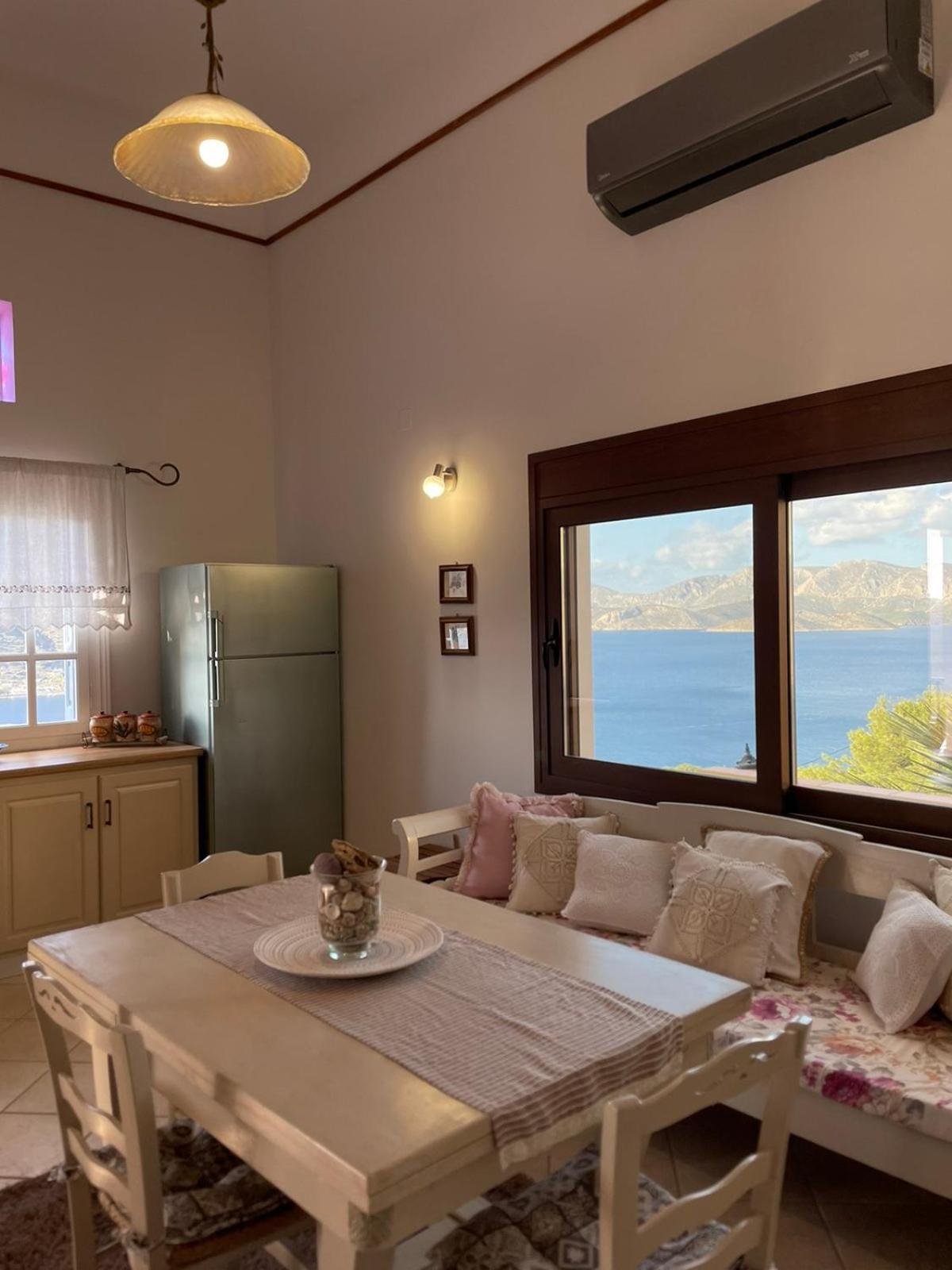 Villa Next To The Sea!! Myrties Exterior foto